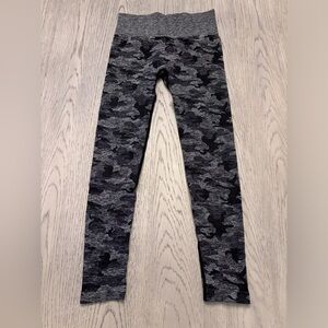 High Waisted Black & Grey Camo Workout Leggings Size S